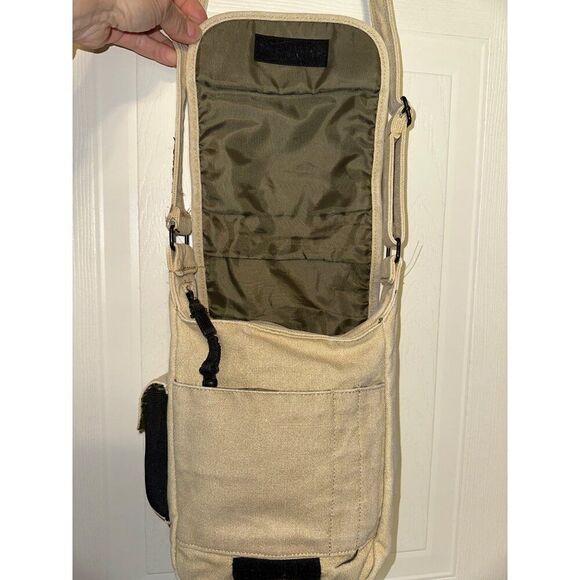 Kavu Kicker Crossbody Tan Canvas Bag - Picture 14 of 16